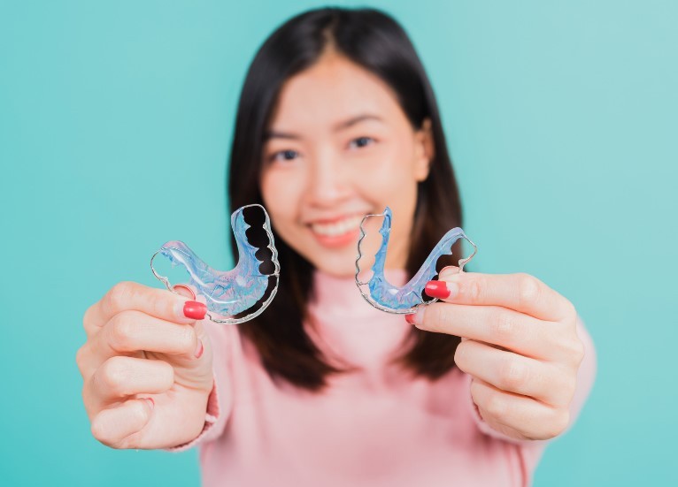 Retainers and its purpose for after-orthodontic treatment
