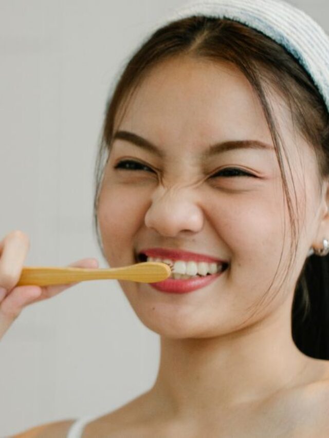 The do’s and don’ts of brushing and flossing: Are you doing it right?